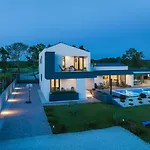 Linea Villa Štinjan