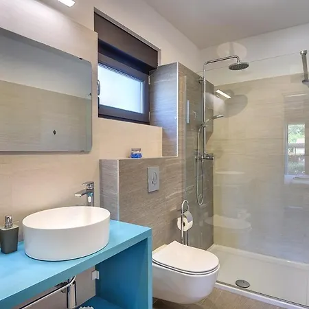 Linea Villa Stinjan