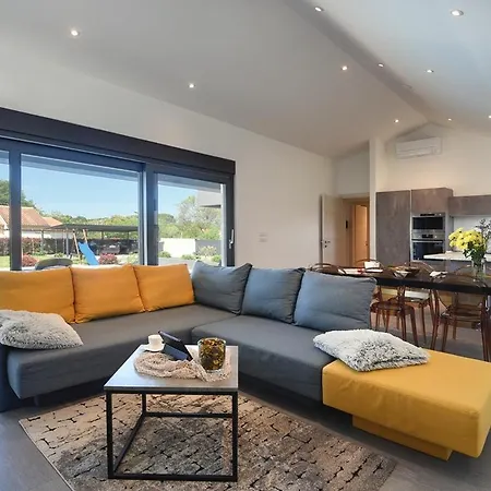 Villa Linea Stinjan