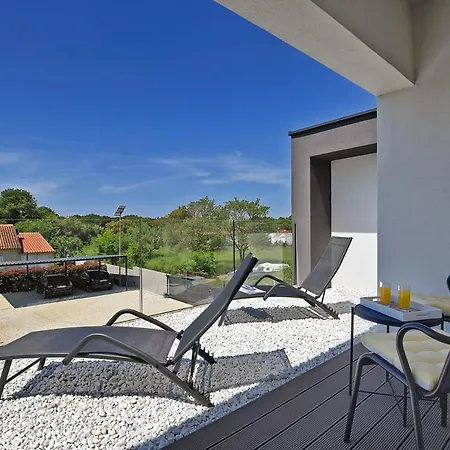 Linea Villa